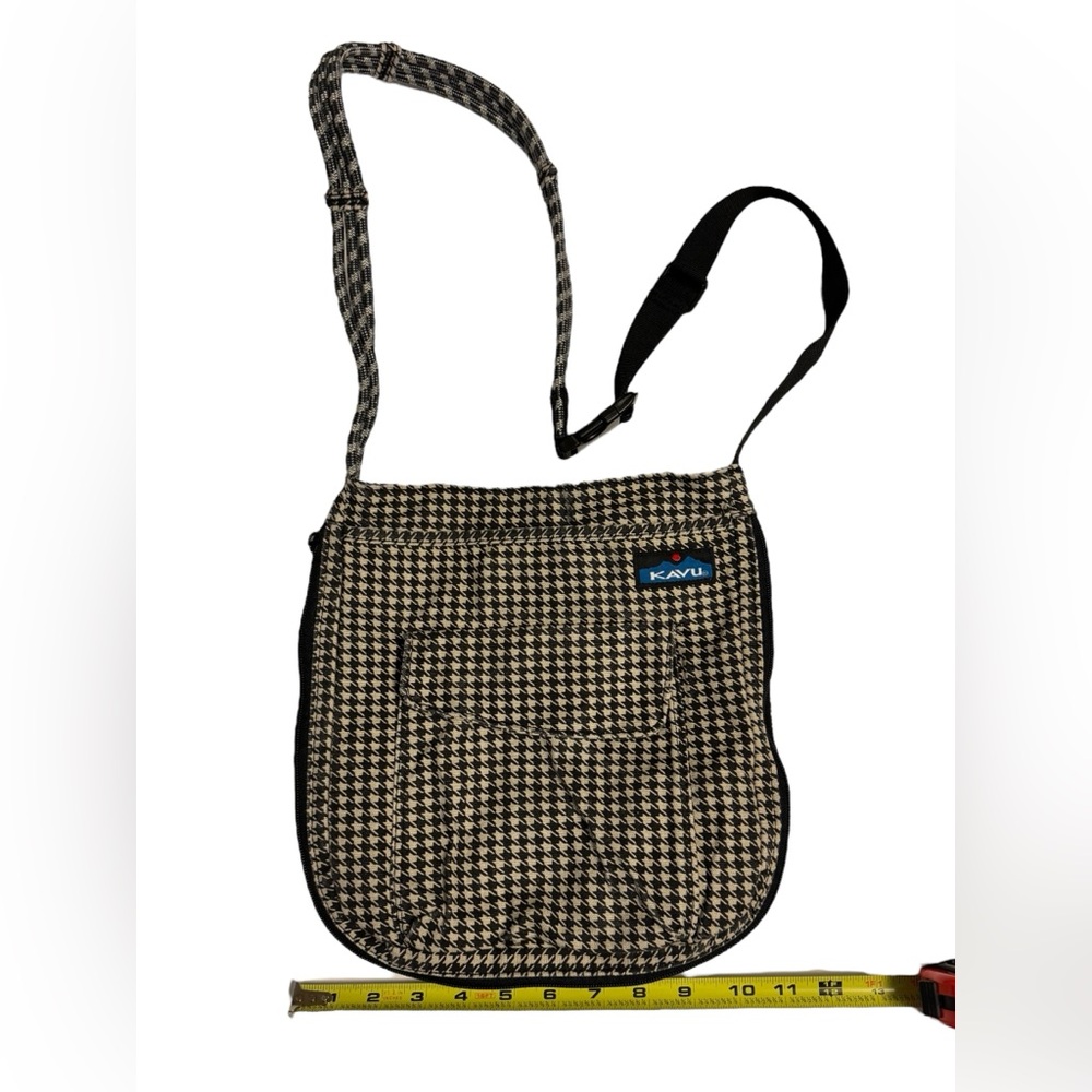Kavu Sidewinder Houndstooth Rope Handle Sling Crossbody Bag Purse